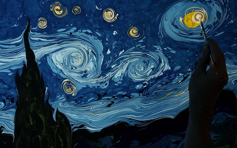 水面に描くゴッホの「星月夜」